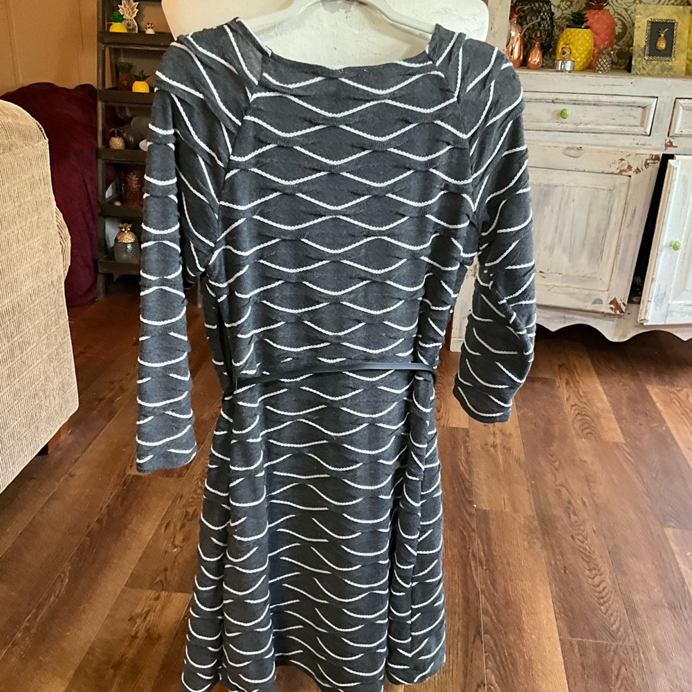 Beige by eci  size 12 dress - Picture 4 of 6